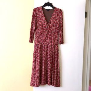 Boden fall dress, flattering semi ruched mid section